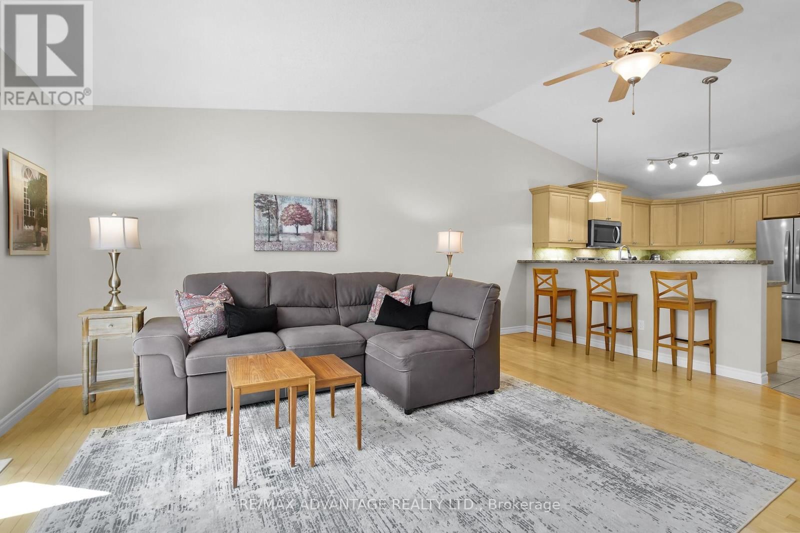 73 - 869 WHETHERFIELD STREET Image 22