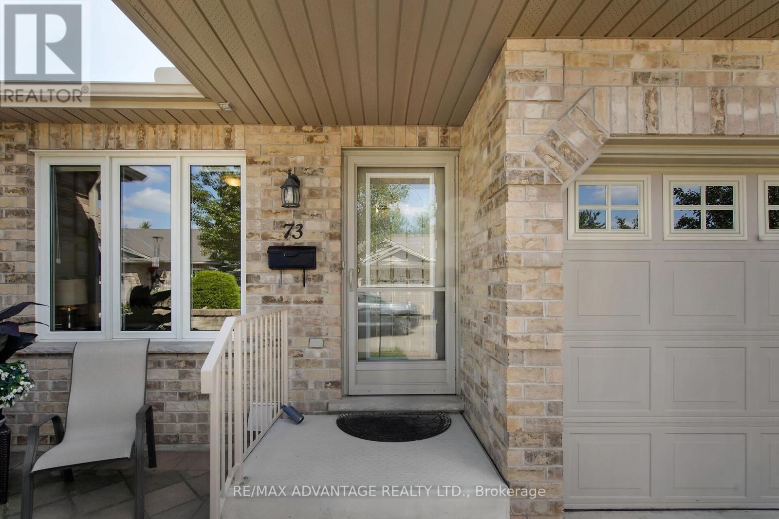 73 - 869 WHETHERFIELD STREET Image 6