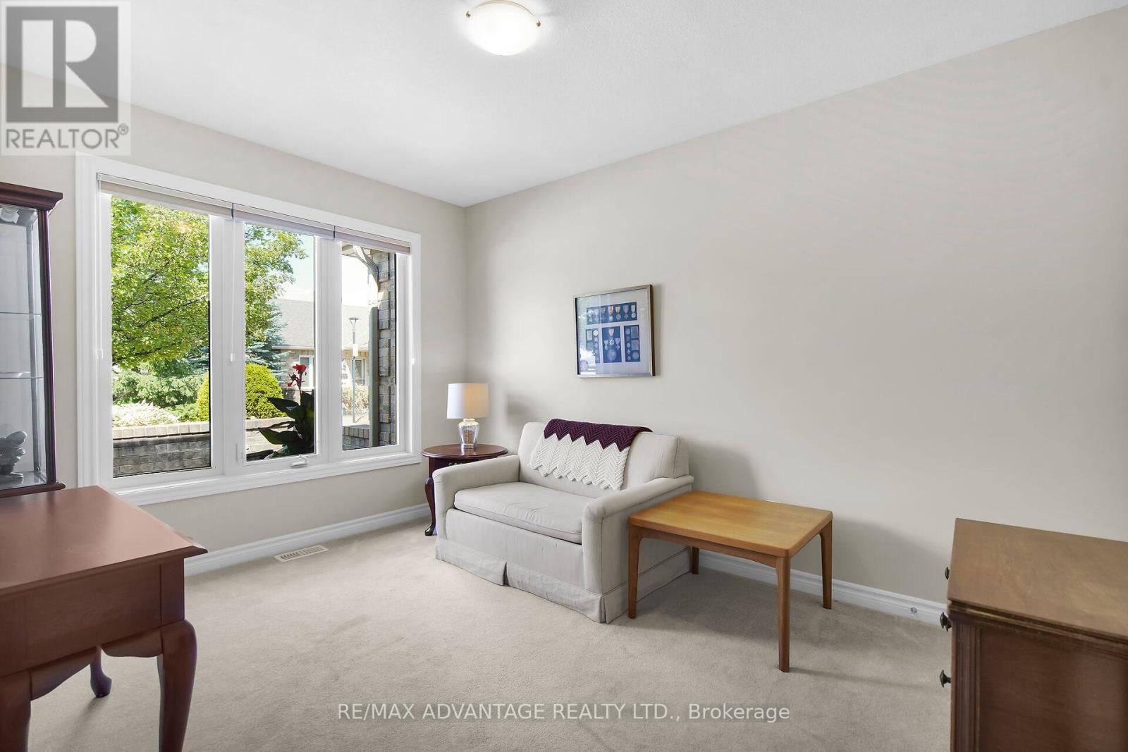 73 - 869 WHETHERFIELD STREET Image 7