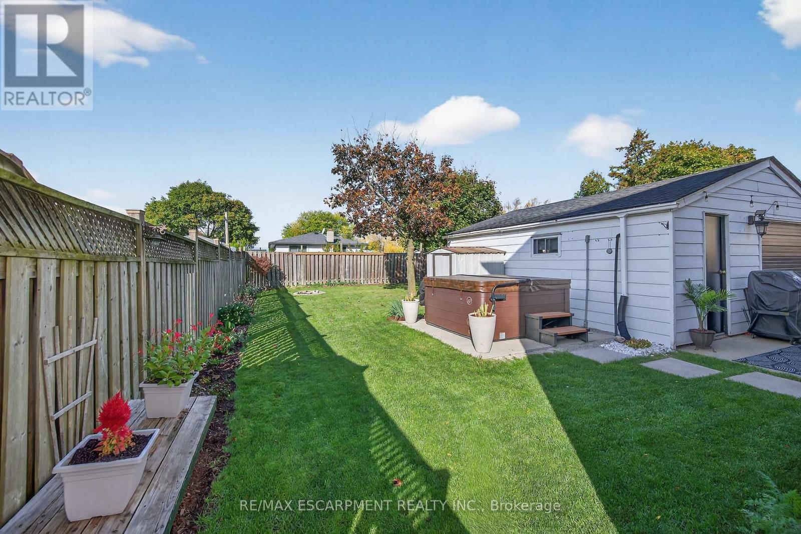 211 BIRCHCLIFFE CRESCENT Image 43