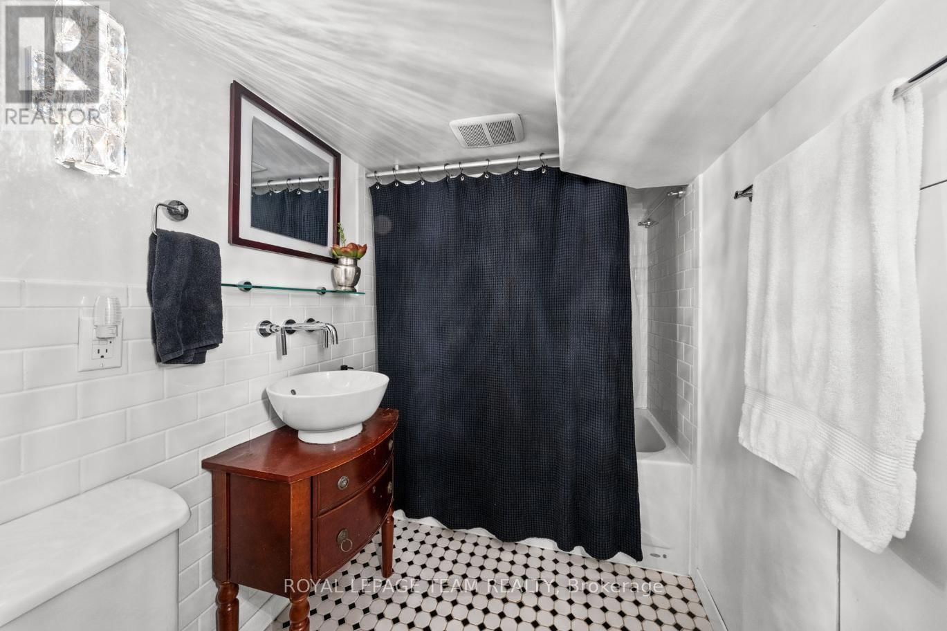 529 MCLEOD STREET Image 39