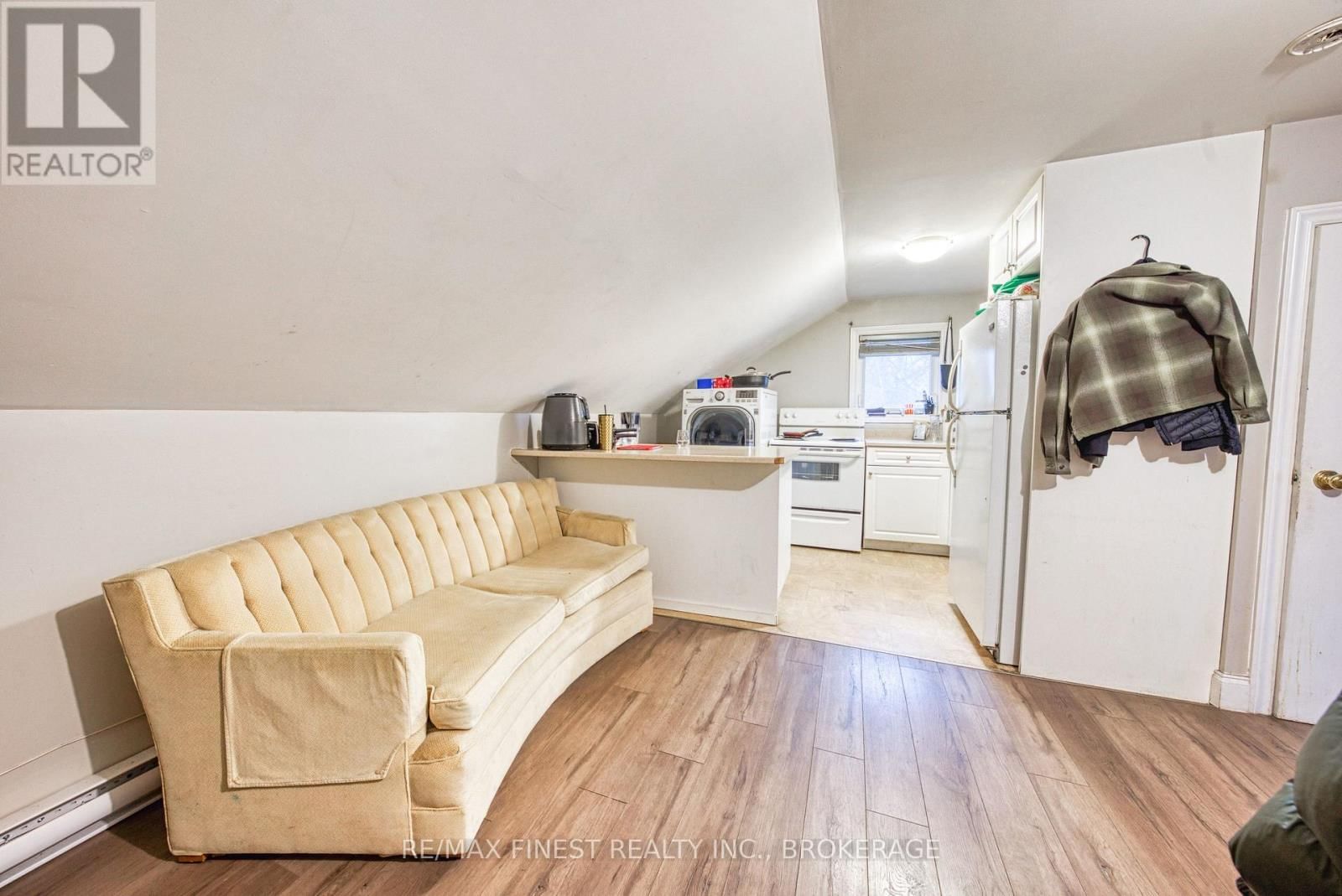 1348 PRINCESS STREET Image 14