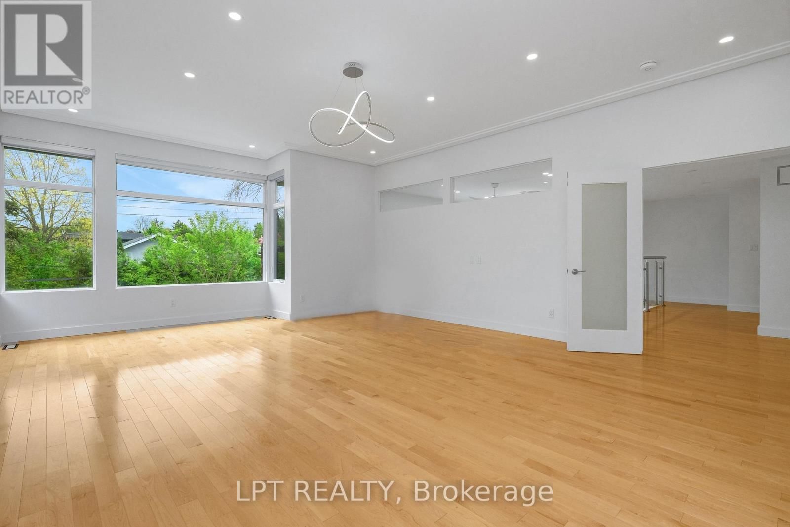 298 CRESTVIEW ROAD Image 27