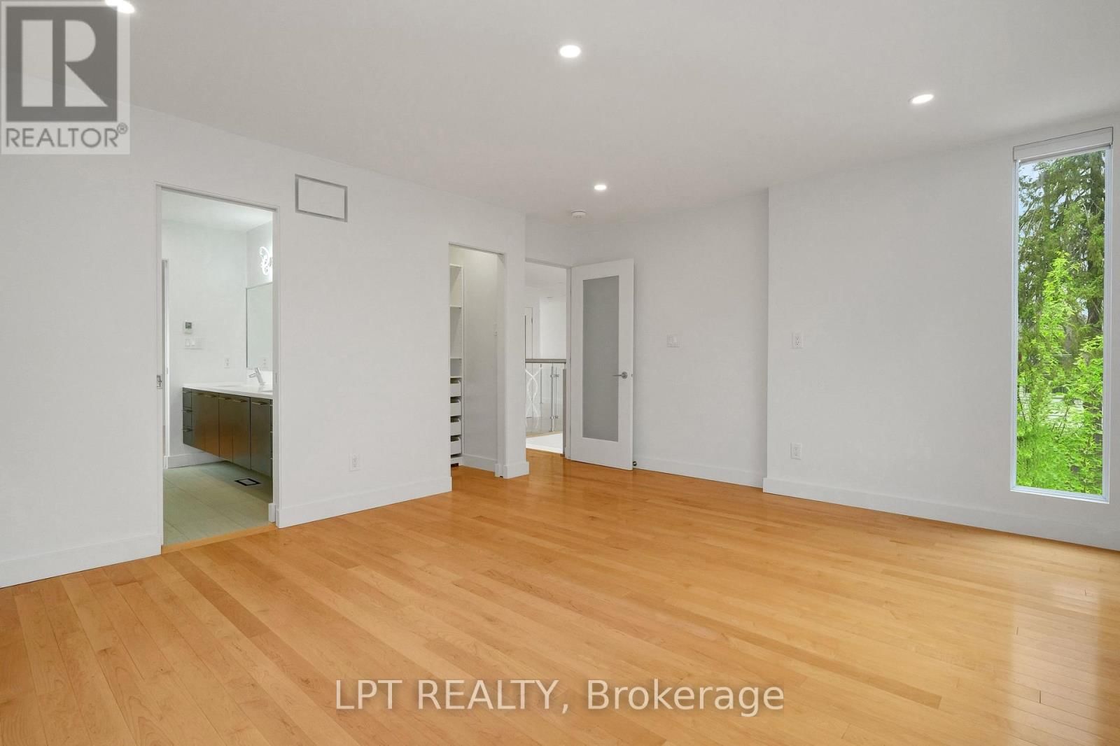 298 CRESTVIEW ROAD Image 35