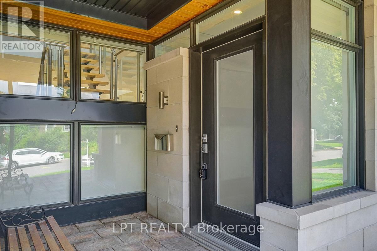 298 CRESTVIEW ROAD Image 4