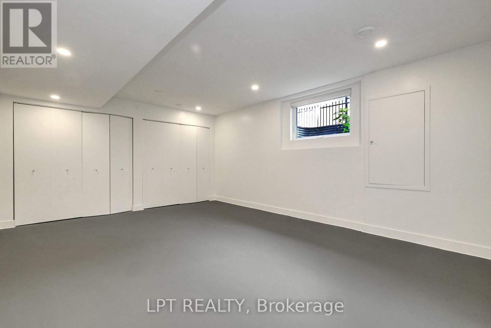 298 CRESTVIEW ROAD Image 44