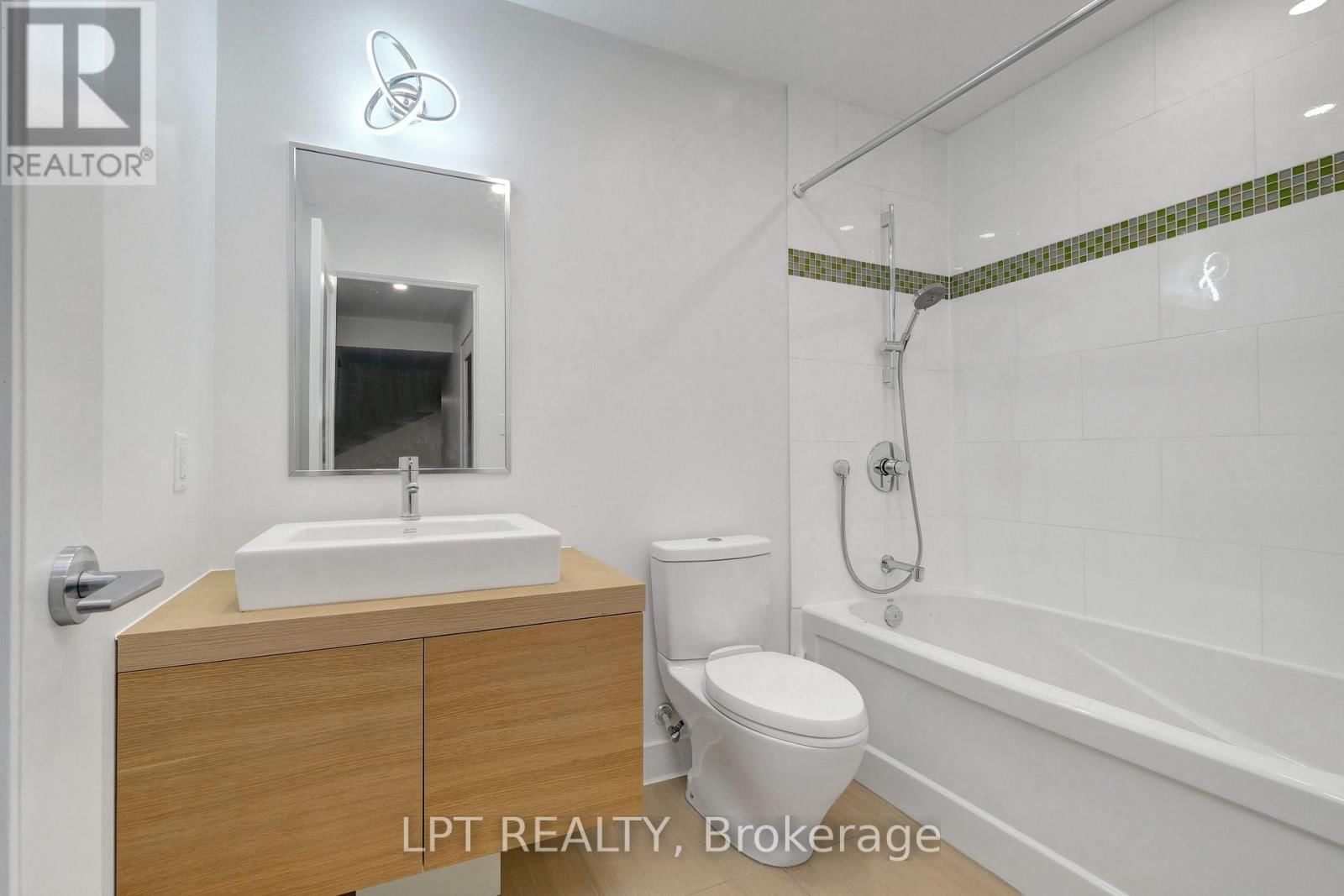 298 CRESTVIEW ROAD Image 45