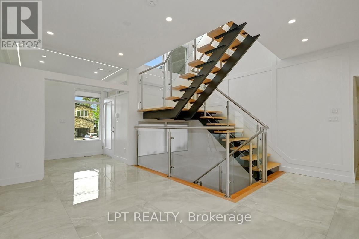 298 CRESTVIEW ROAD Image 6