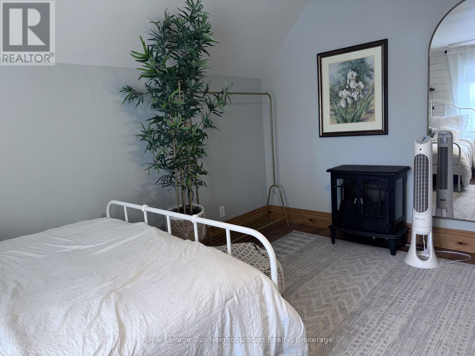 1479 CAMERON LINE Image 12