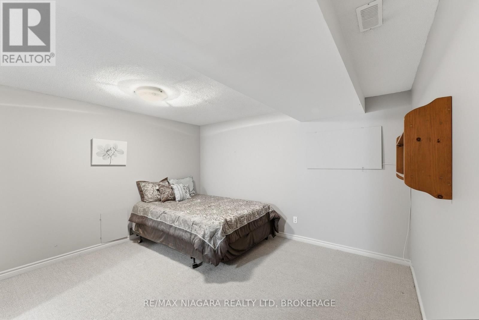 17 - 2684 MEWBURN ROAD Image 22