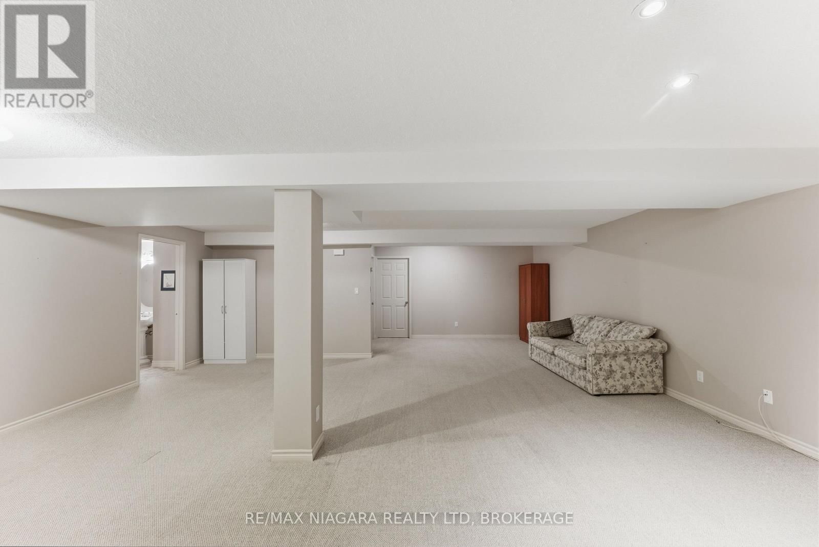 17 - 2684 MEWBURN ROAD Image 25