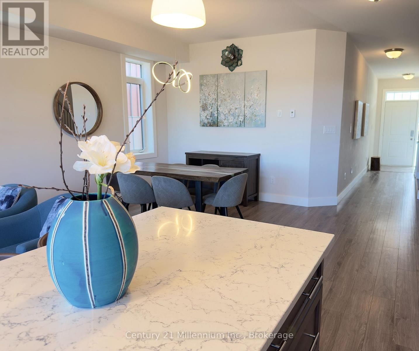 142 RED PINE STREET Image 14