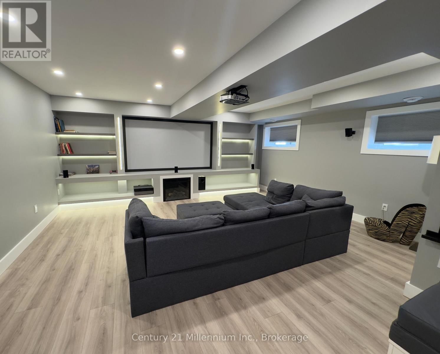 142 RED PINE STREET Image 35