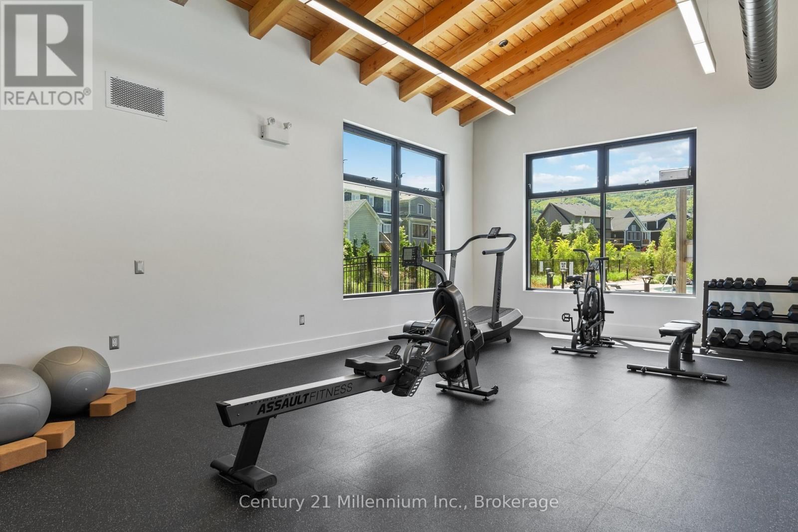 142 RED PINE STREET Image 43