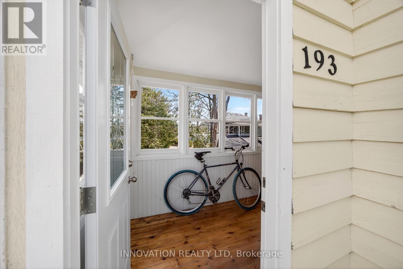 MOFFATT STREET Image 15