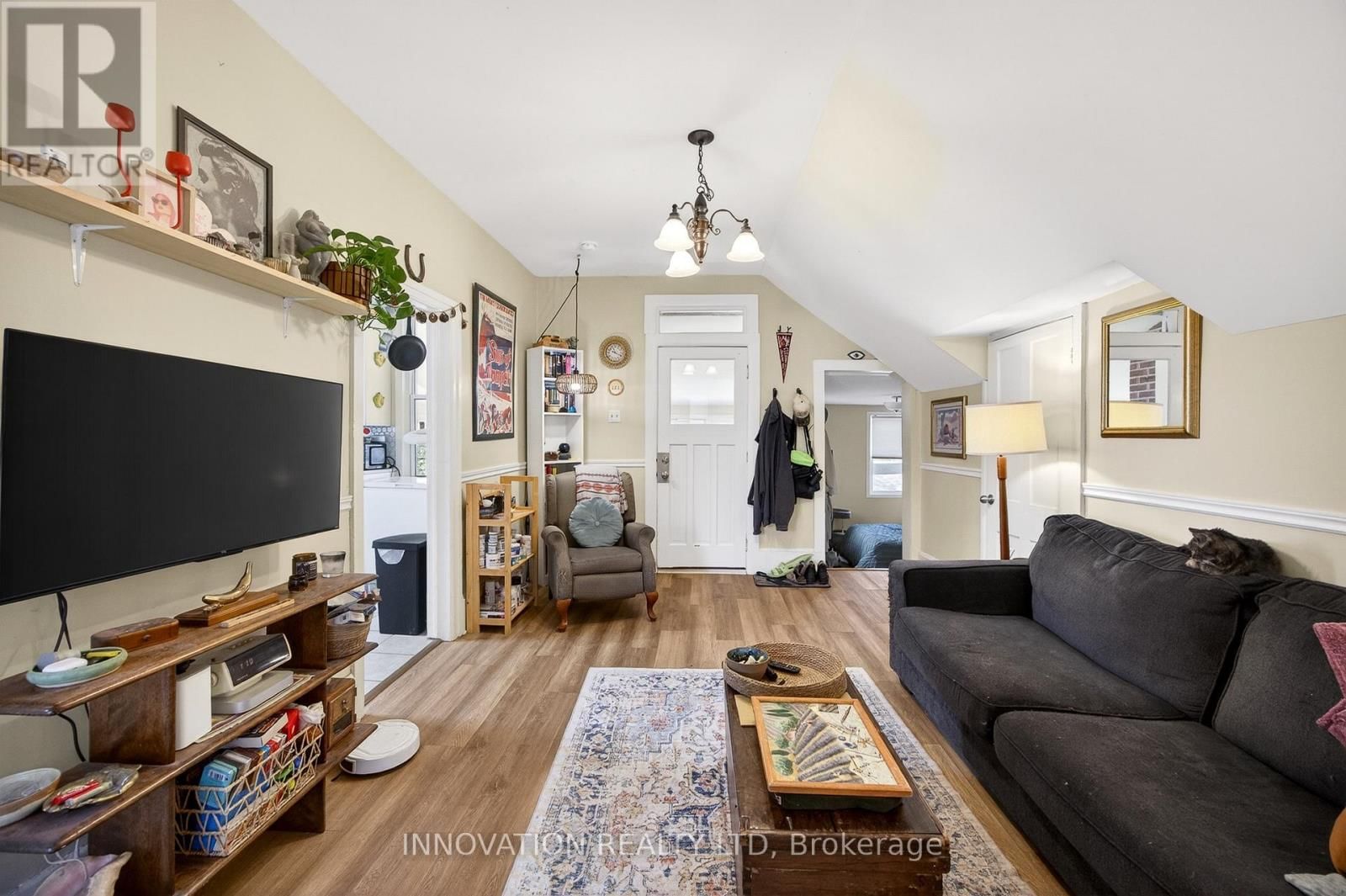 MOFFATT STREET Image 17