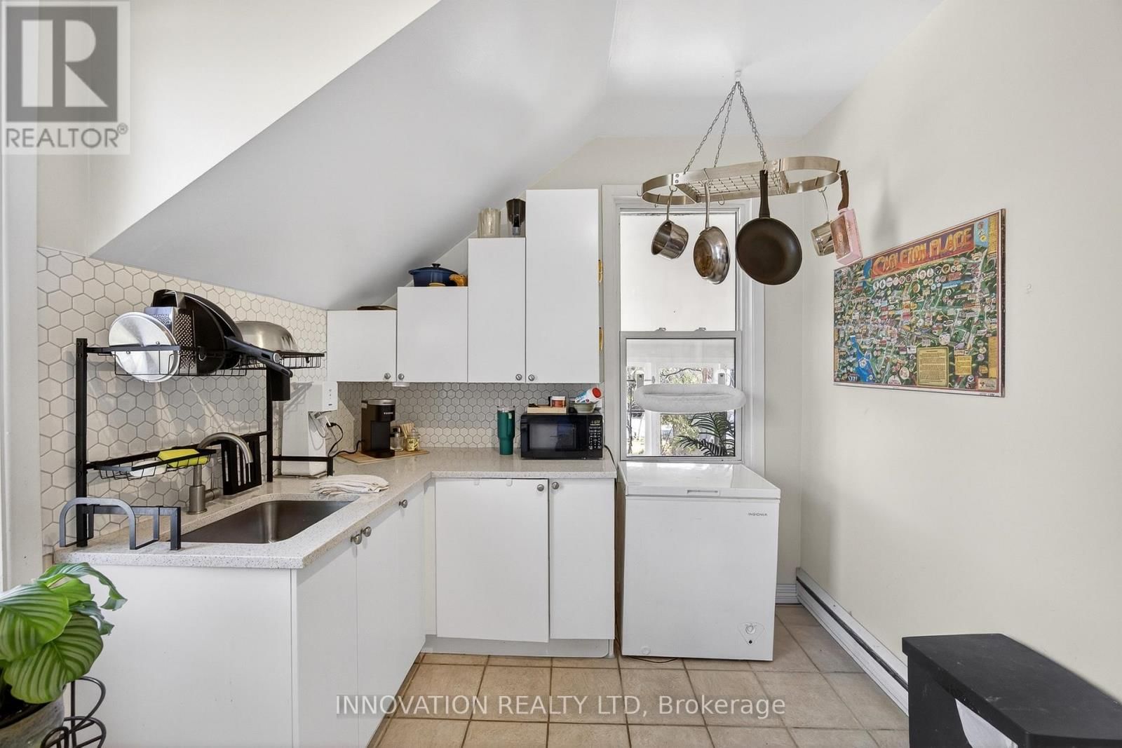 MOFFATT STREET Image 22