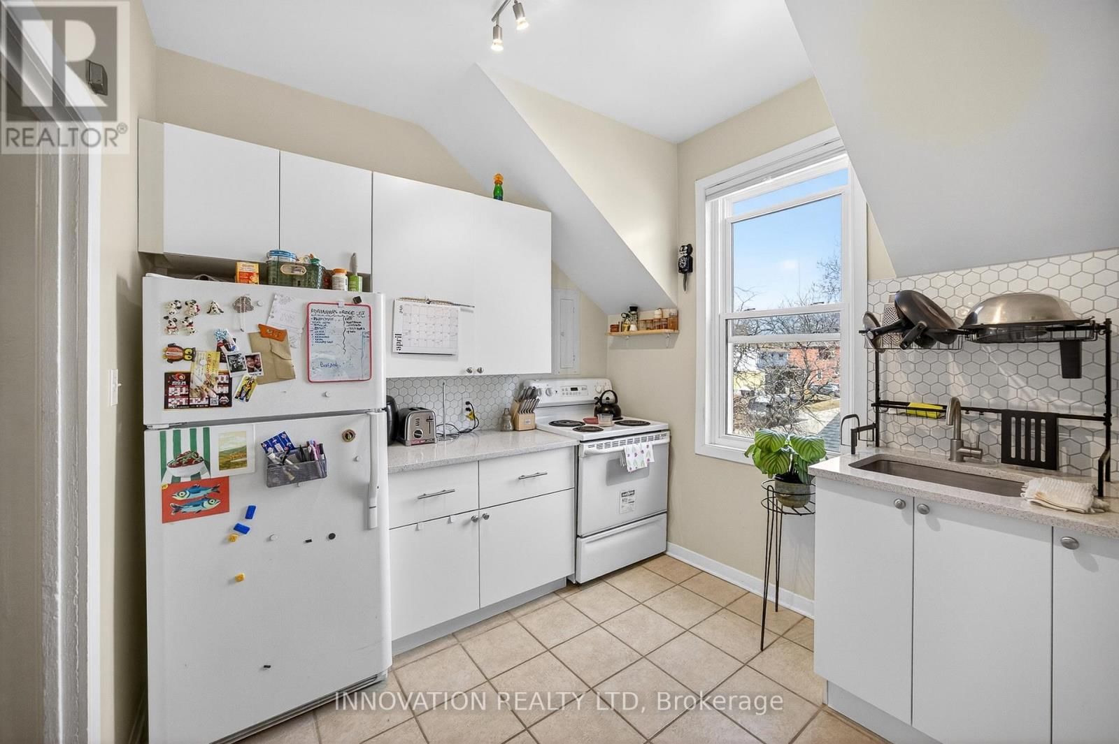 MOFFATT STREET Image 23