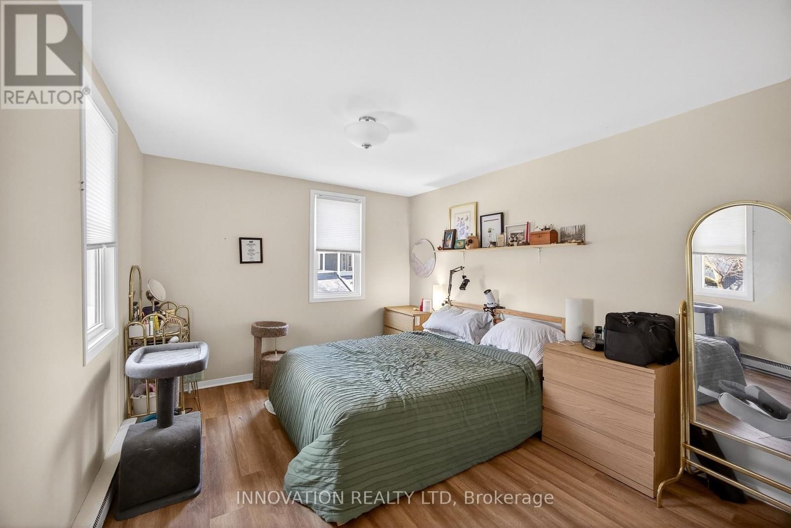 MOFFATT STREET Image 24