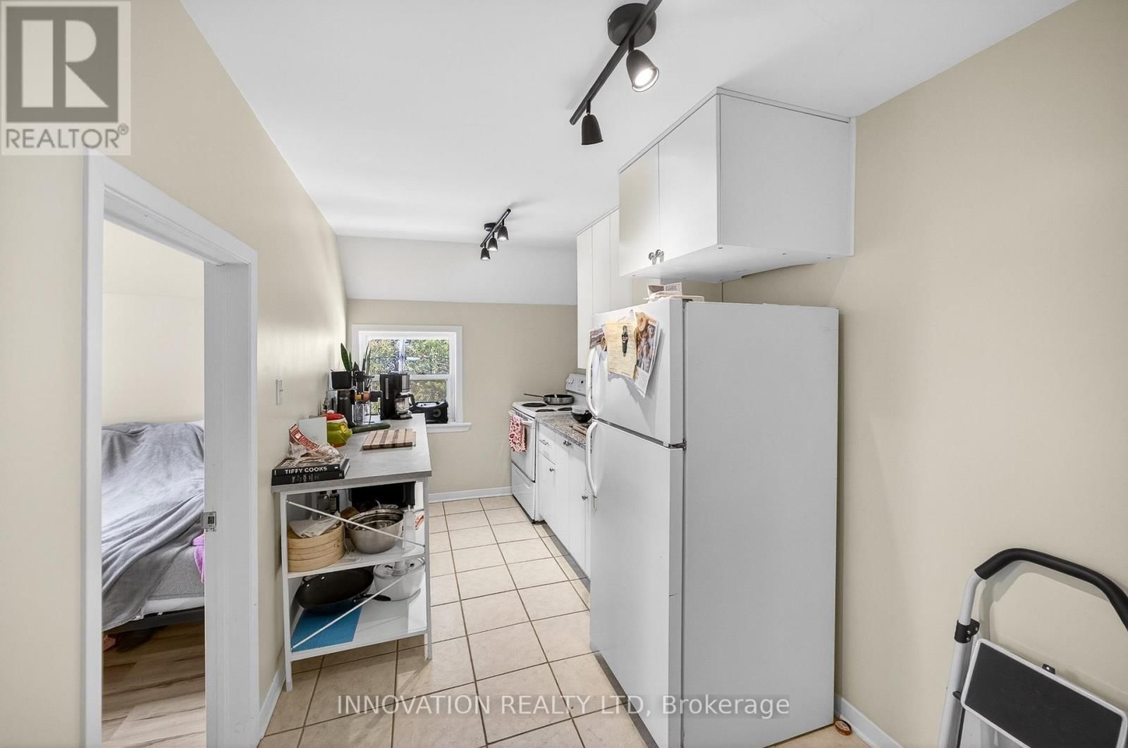 MOFFATT STREET Image 33