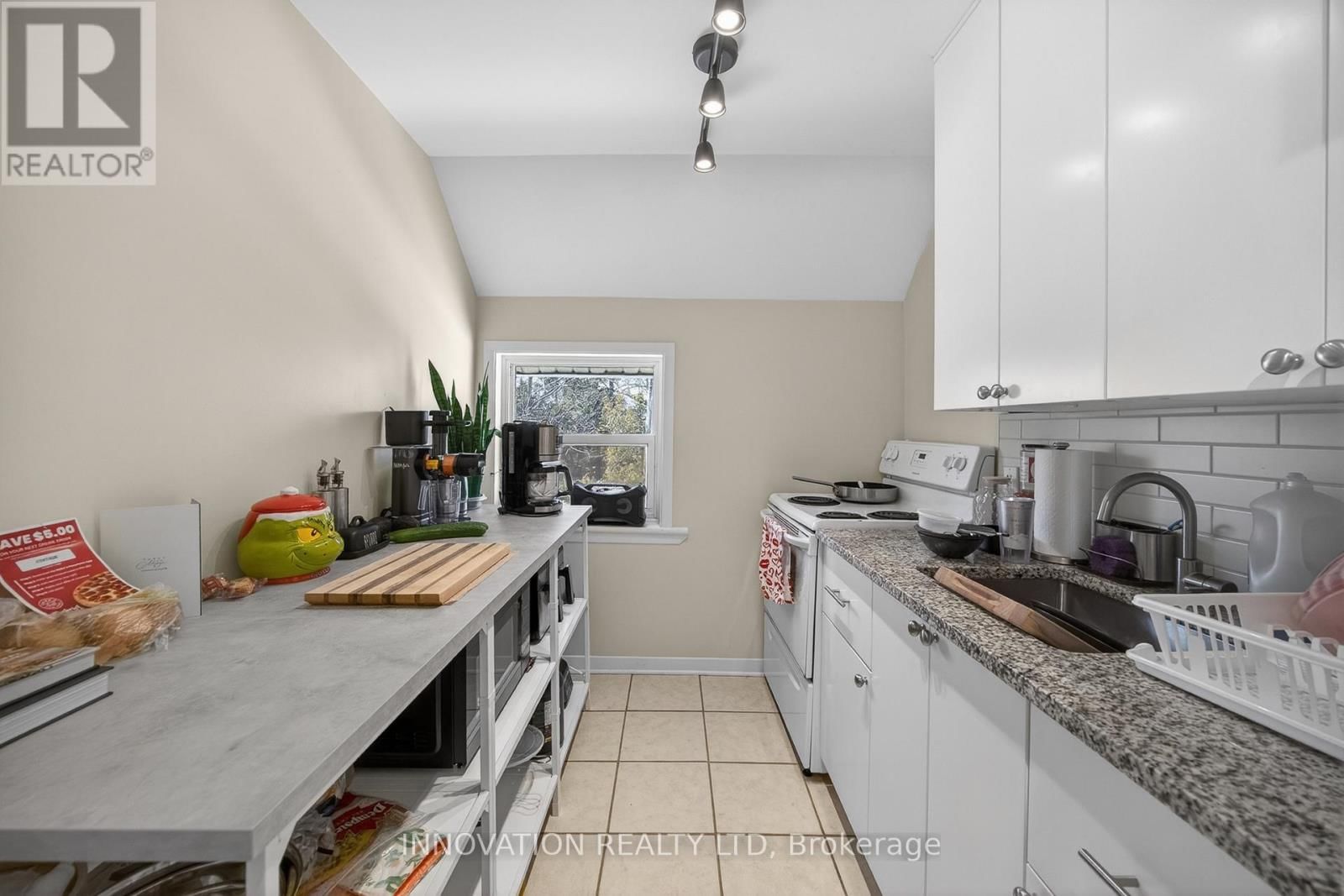 MOFFATT STREET Image 35