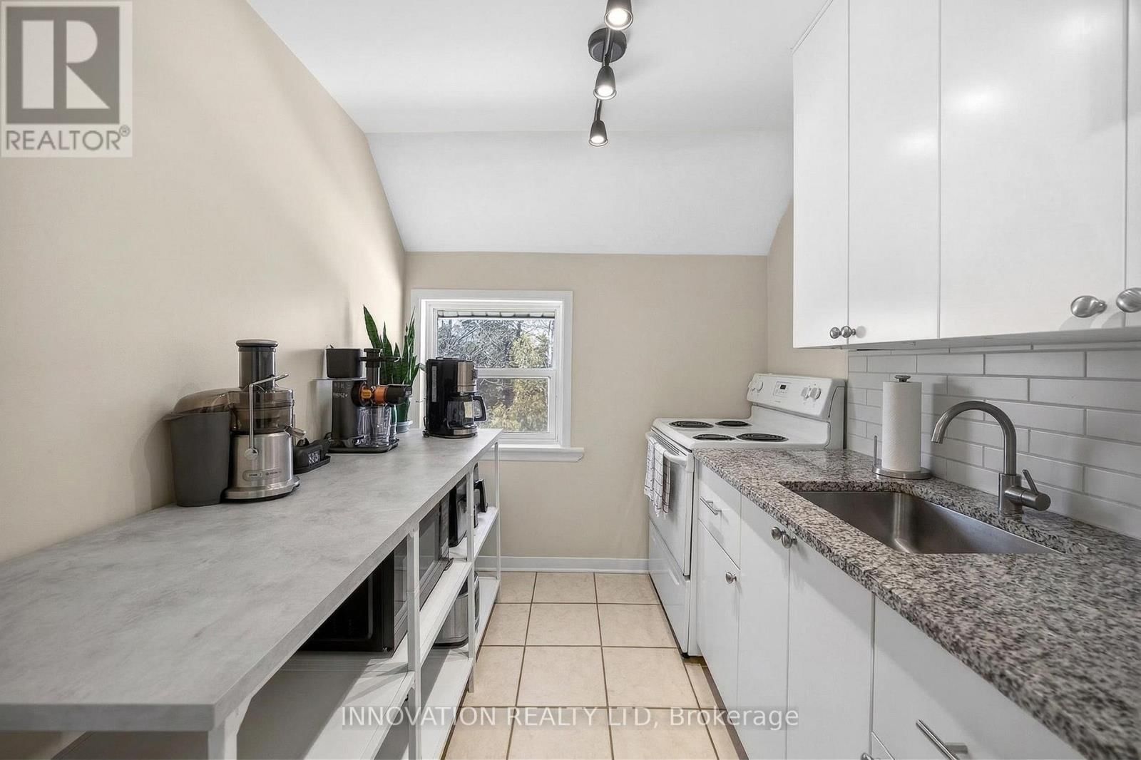 MOFFATT STREET Image 36