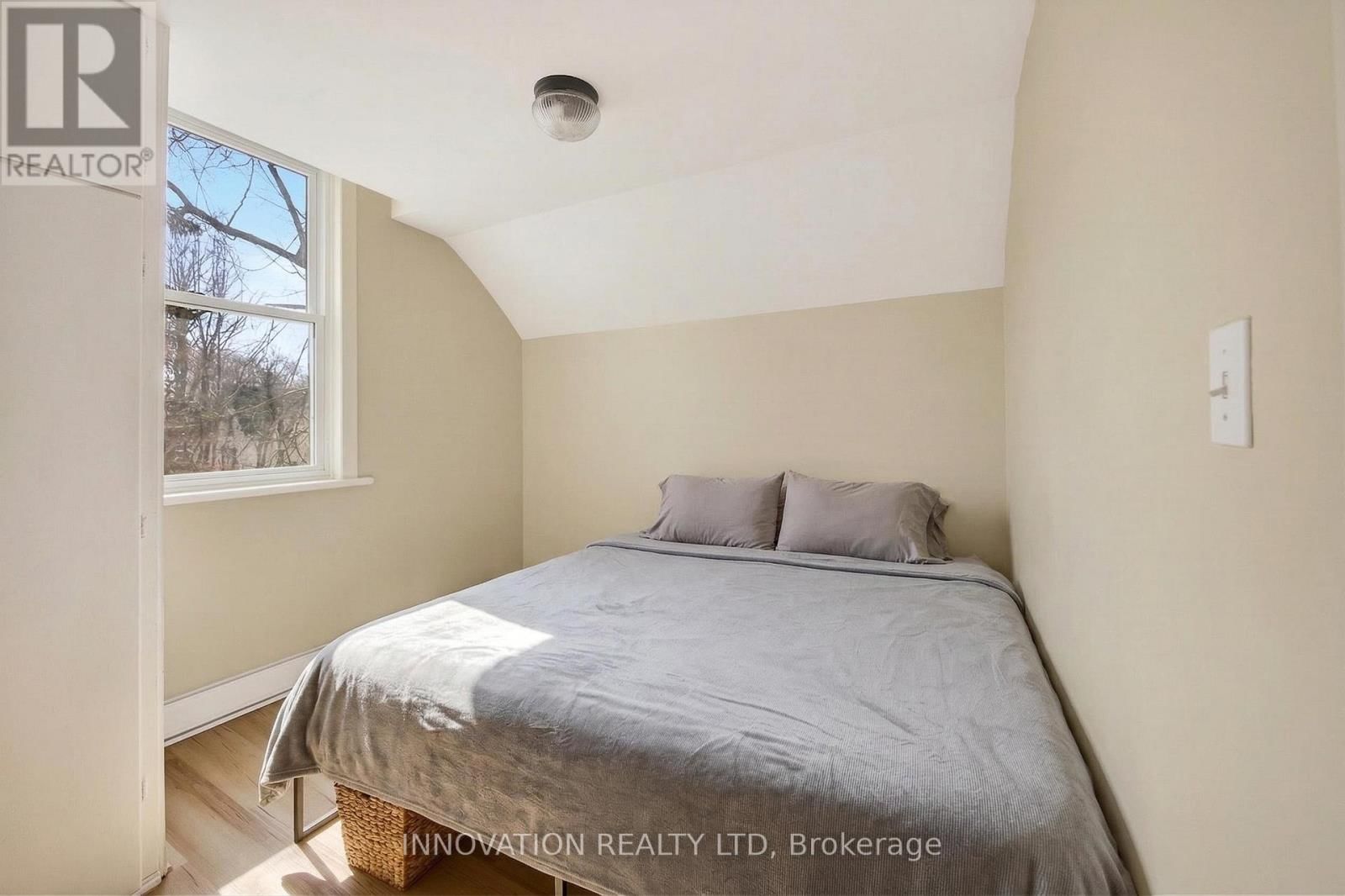 MOFFATT STREET Image 39