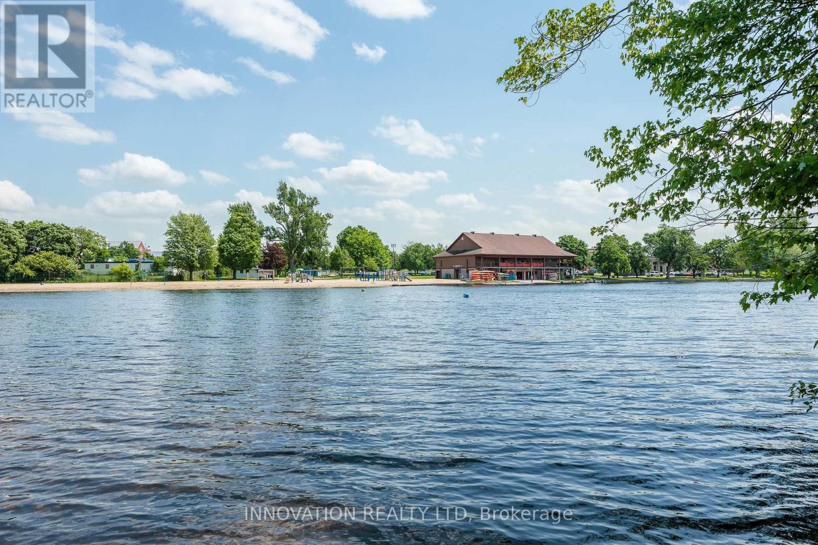 MOFFATT STREET Image 50