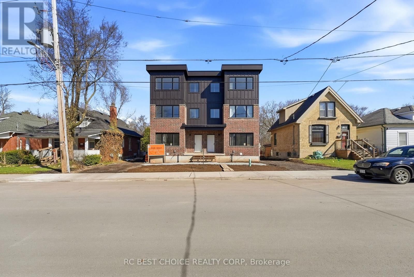 108 BRISCOE STREET EAST Image 1