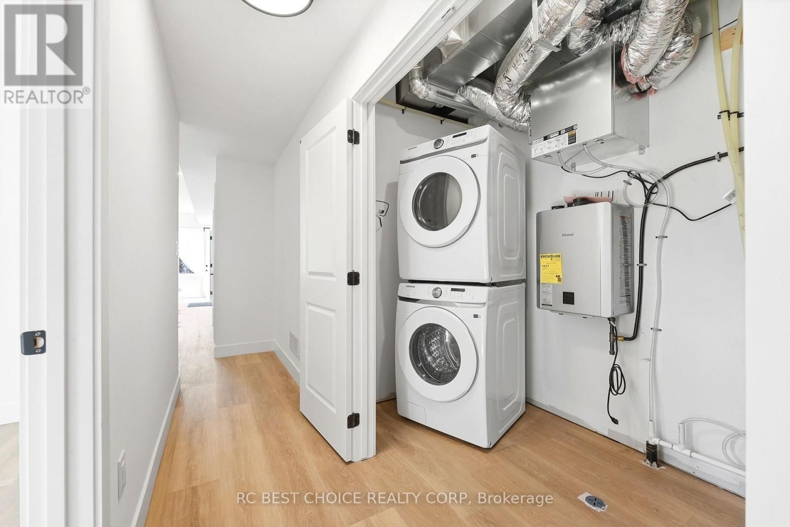 108 BRISCOE STREET EAST Image 20