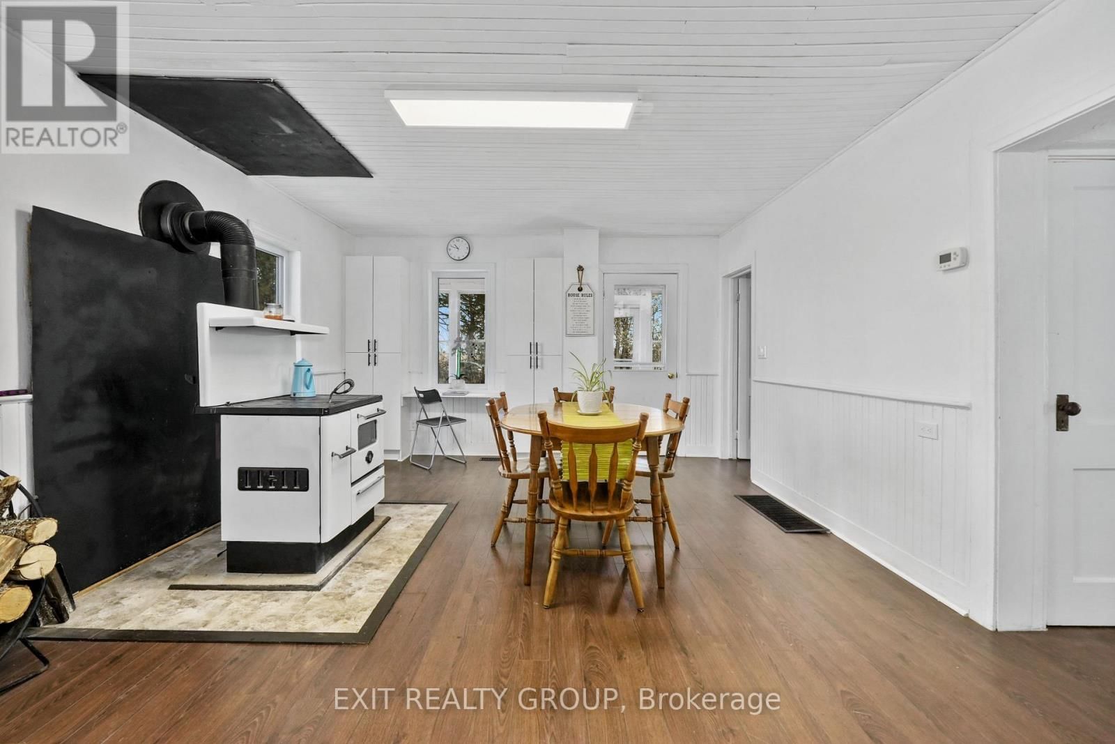 283 CLEMENGER ROAD Image 11