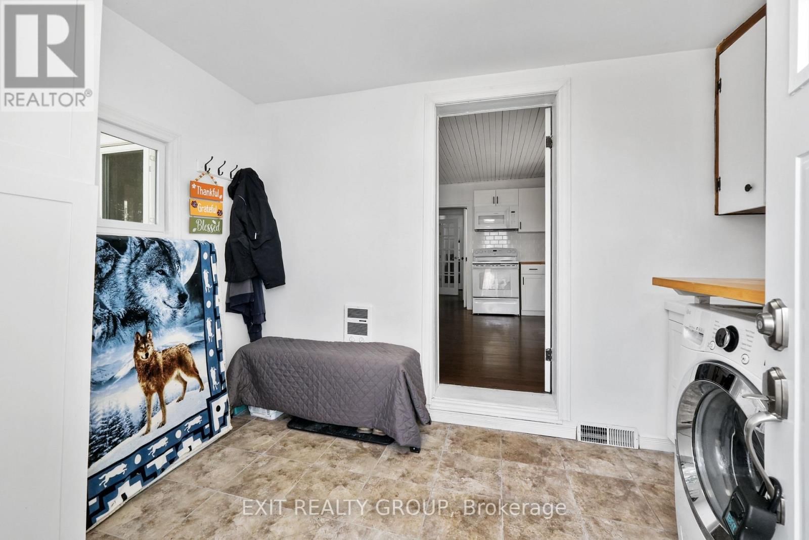 283 CLEMENGER ROAD Image 35