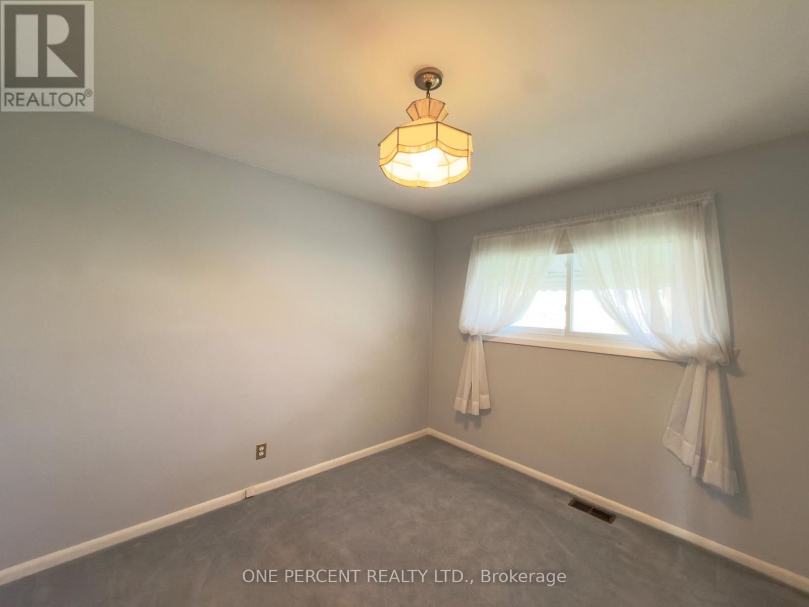 8800 CHAMPLAIN DRIVE Image 15