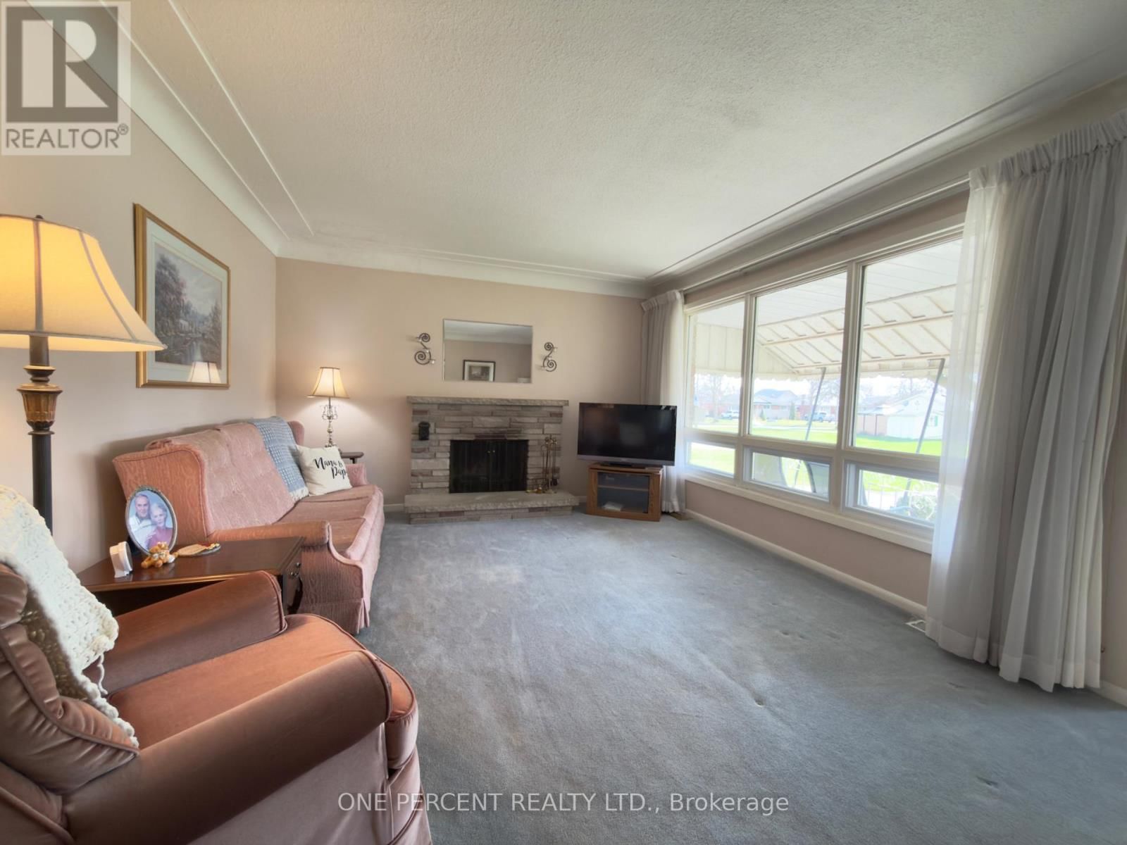 8800 CHAMPLAIN DRIVE Image 4