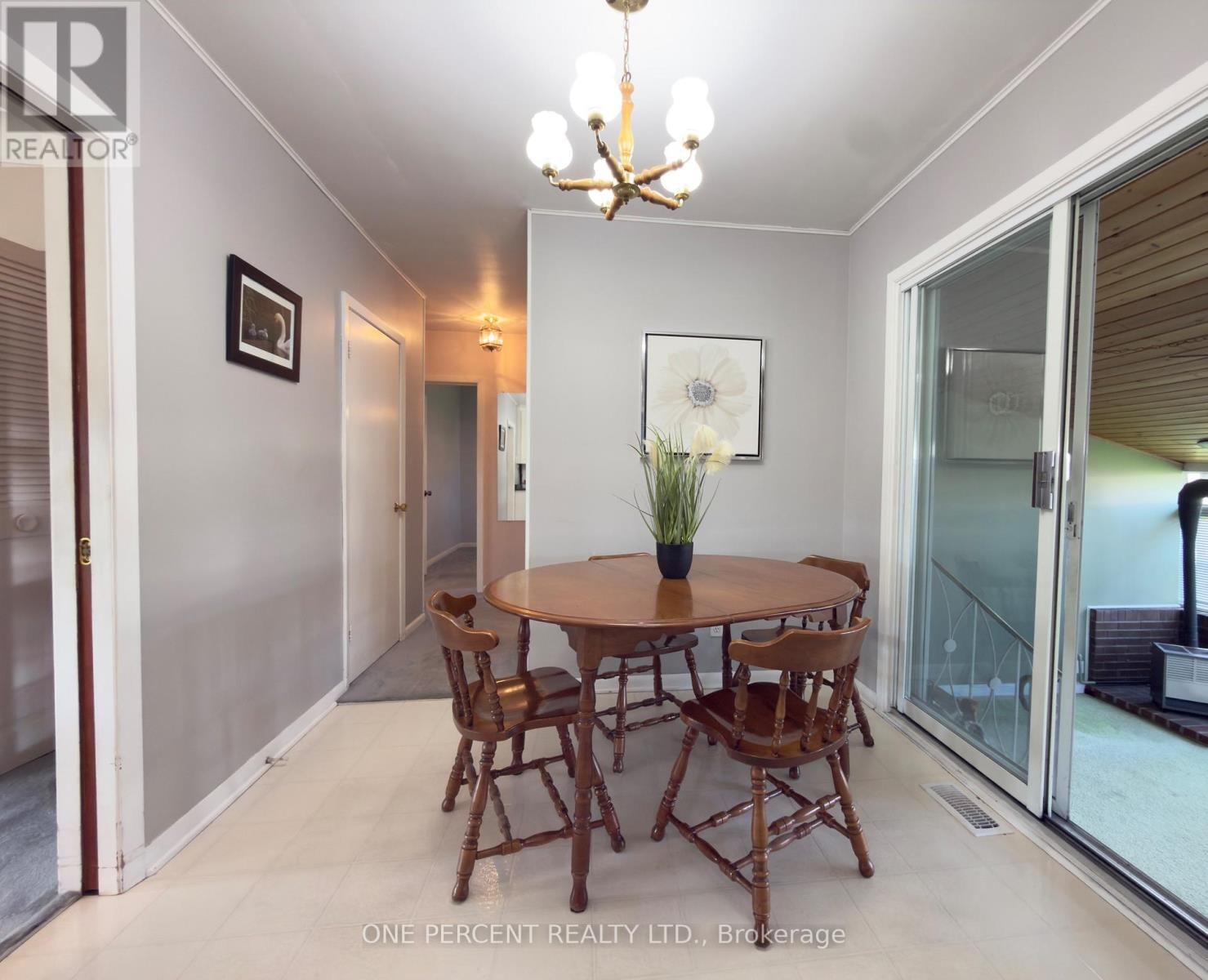 8800 CHAMPLAIN DRIVE Image 9