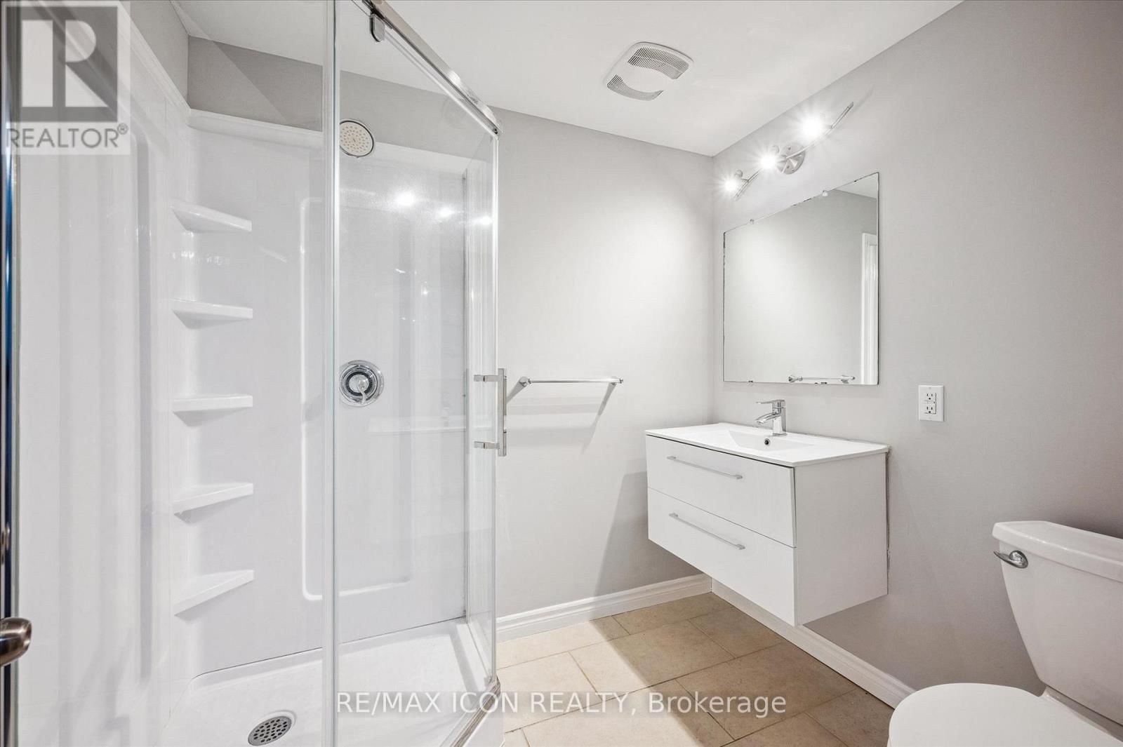 59 BAYNE CRESCENT Image 18