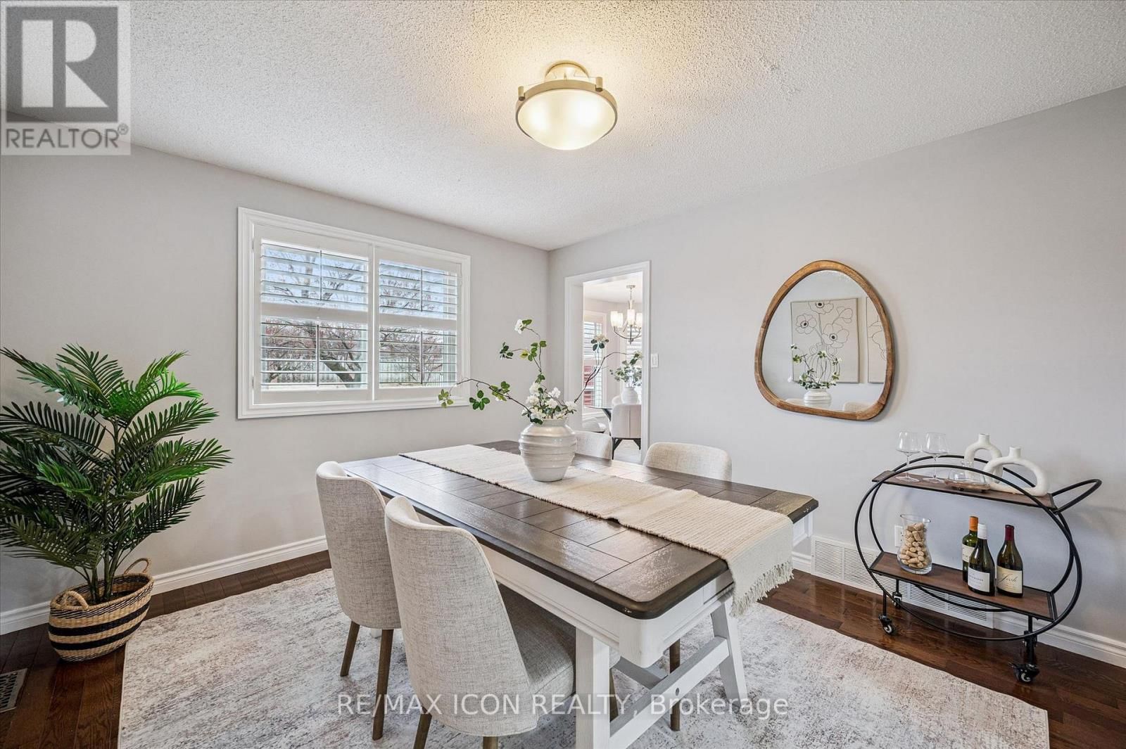 59 BAYNE CRESCENT Image 4