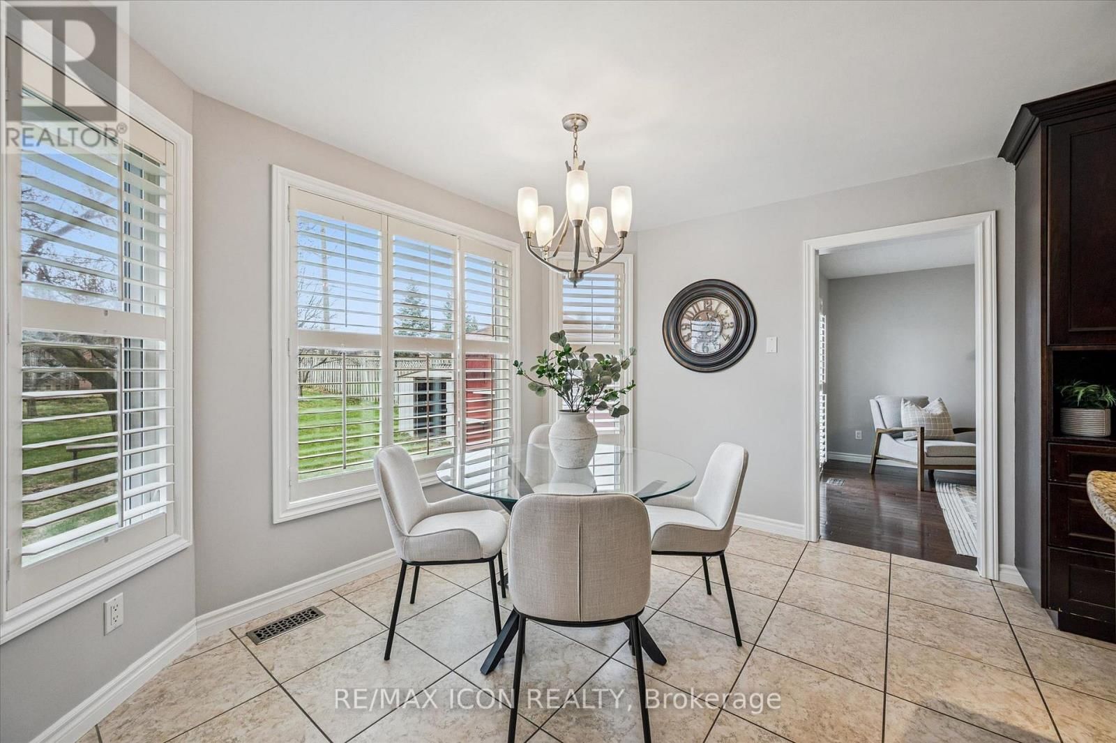 59 BAYNE CRESCENT Image 8