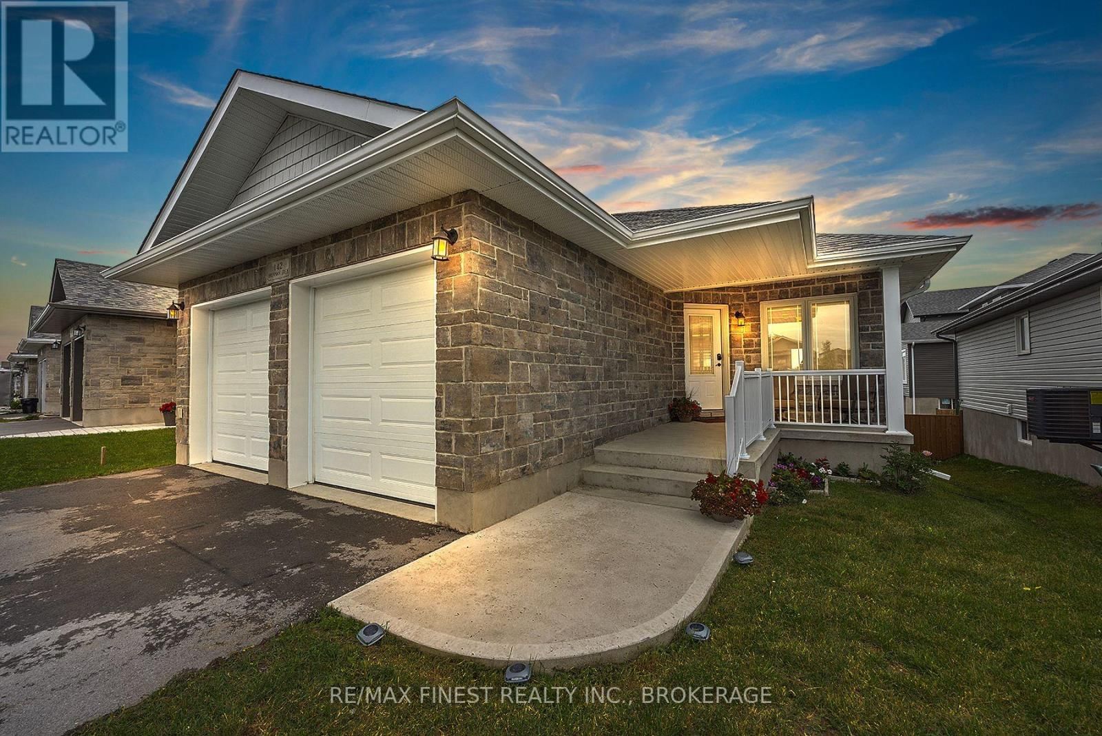 142 BRENNAN CRESCENT Image 1