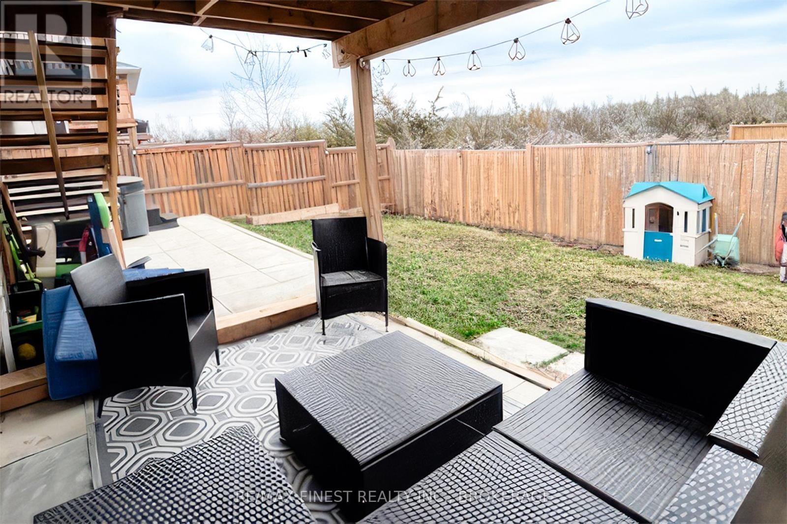 142 BRENNAN CRESCENT Image 35