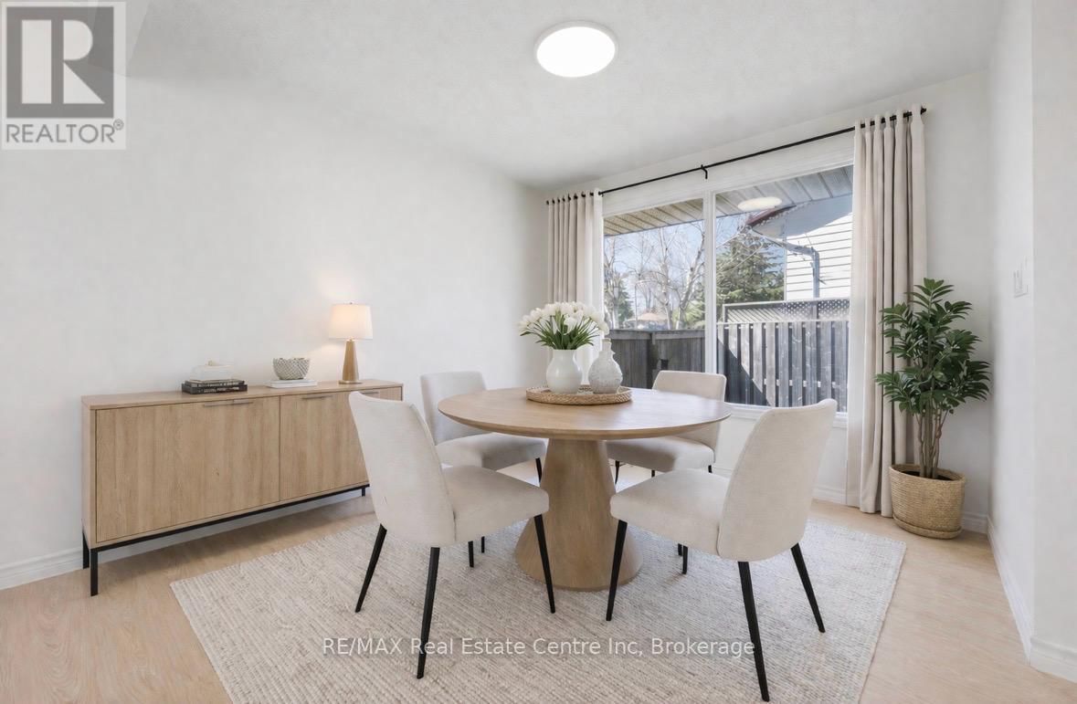 6 EASTVIEW ROAD Image 11