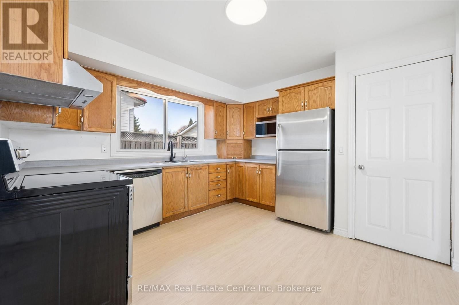 6 EASTVIEW ROAD Image 14