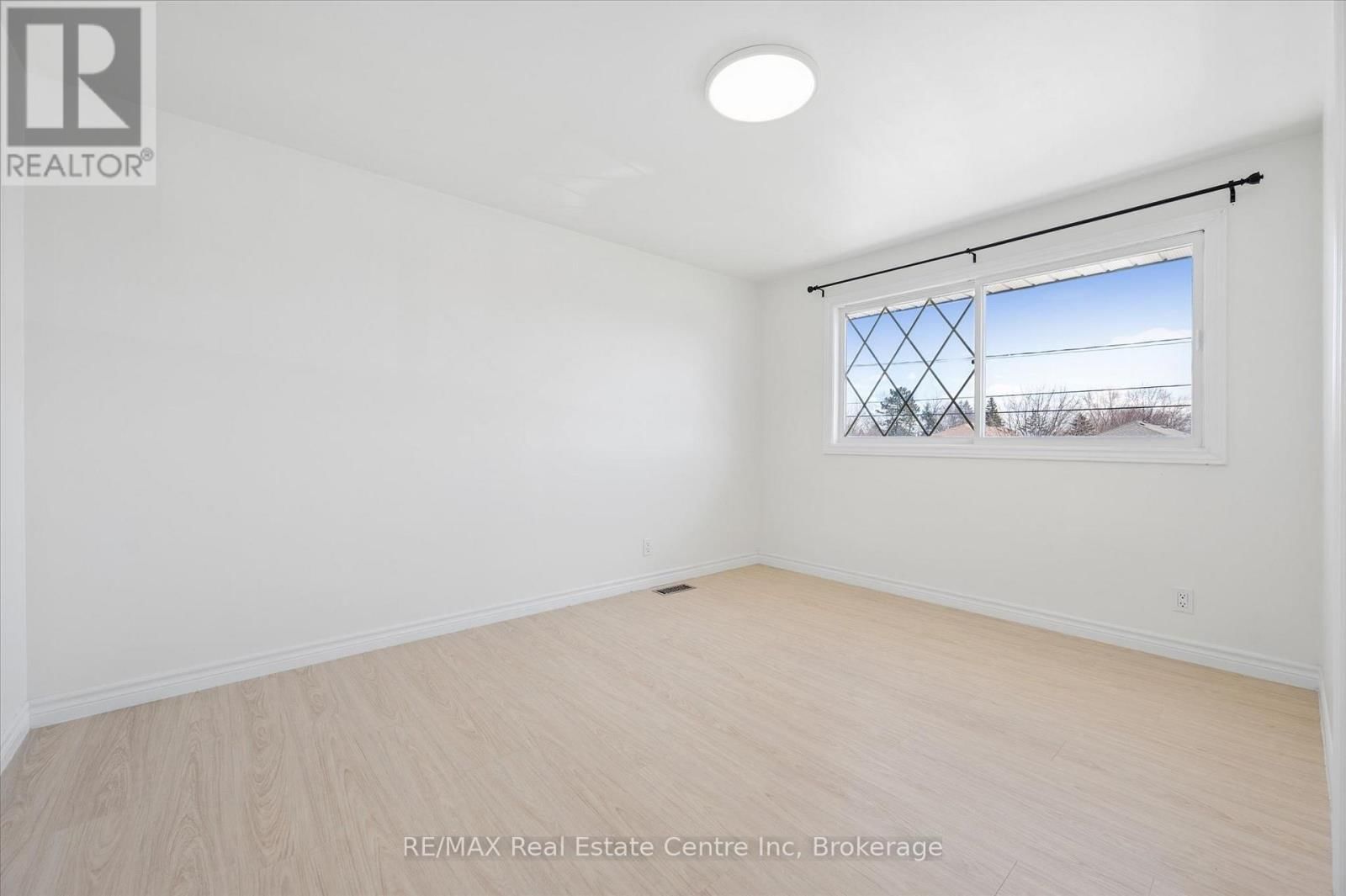 6 EASTVIEW ROAD Image 19