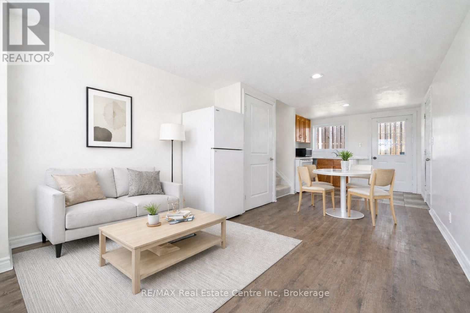 6 EASTVIEW ROAD Image 25