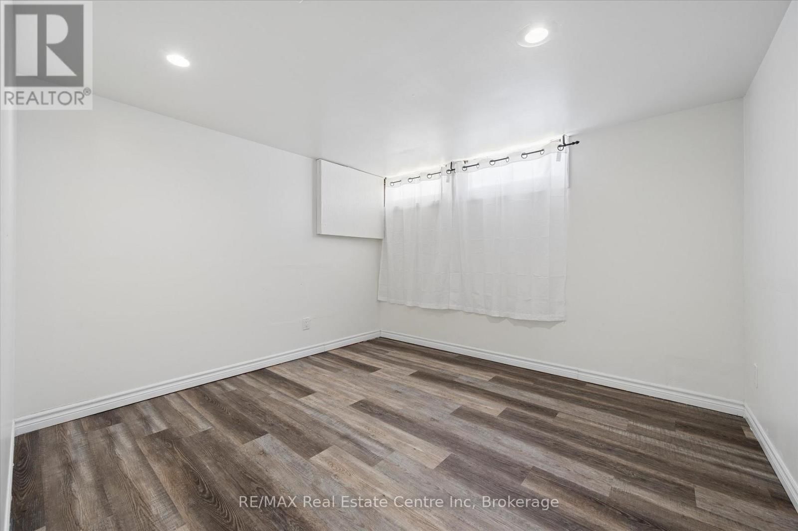 6 EASTVIEW ROAD Image 31