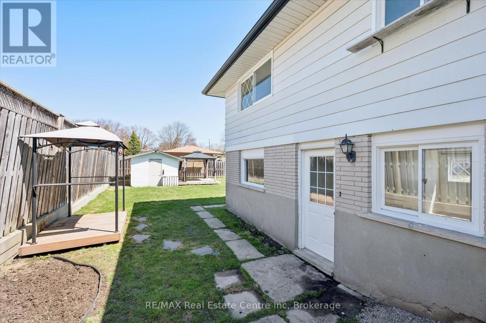 6 EASTVIEW ROAD Image 37