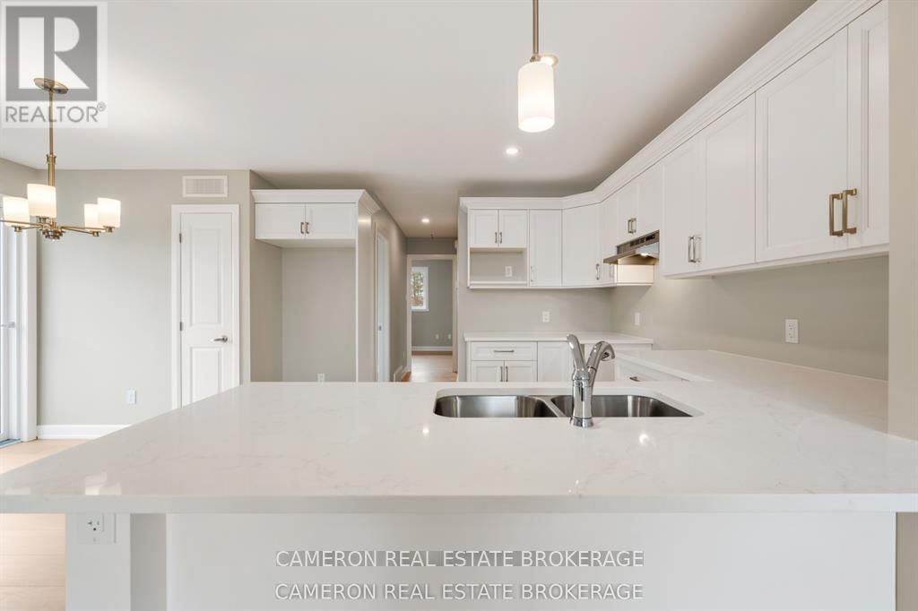 3142 MAURICY STREET Image 6