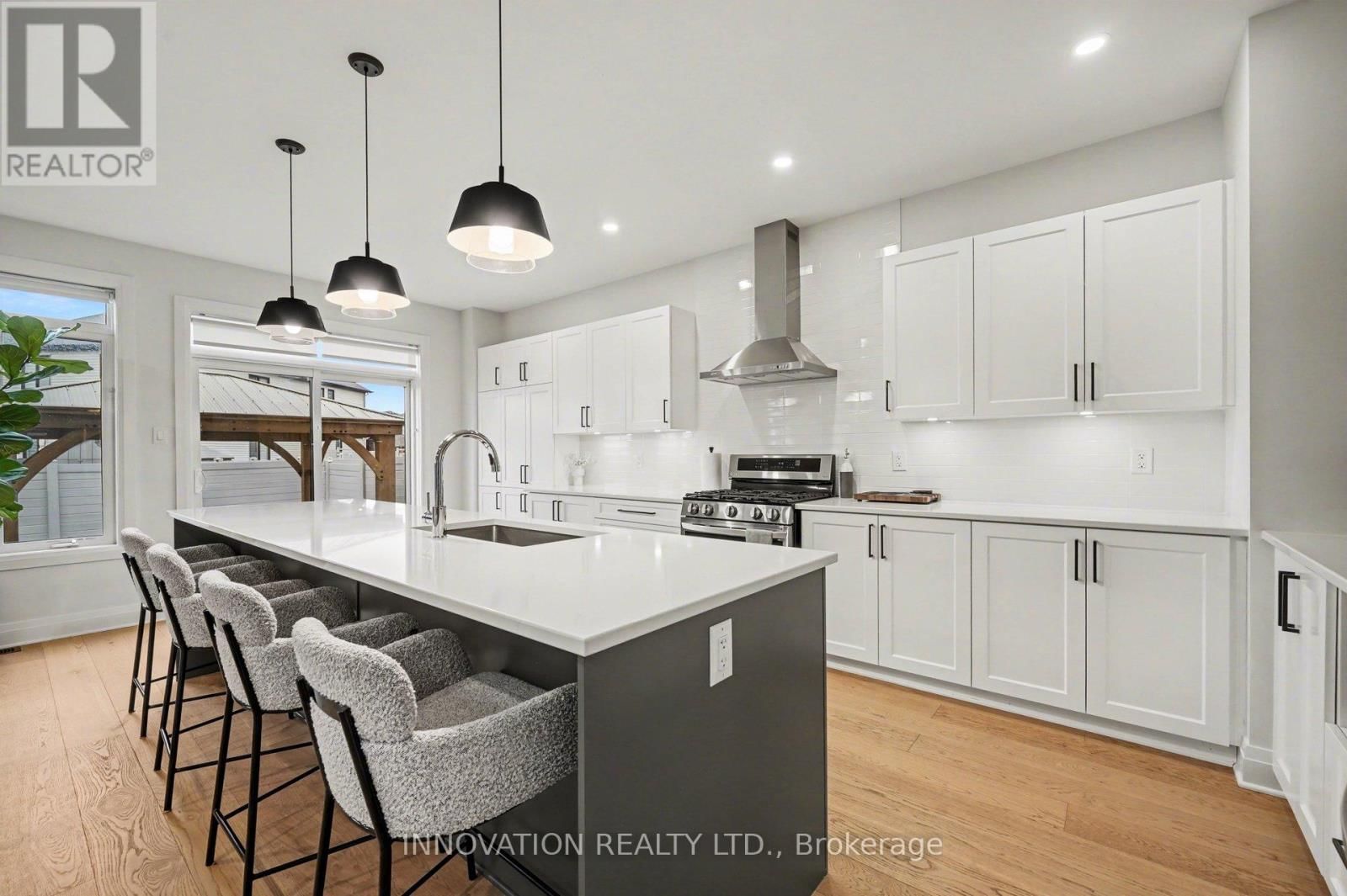 957 ATRIUM RIDGE Image 13