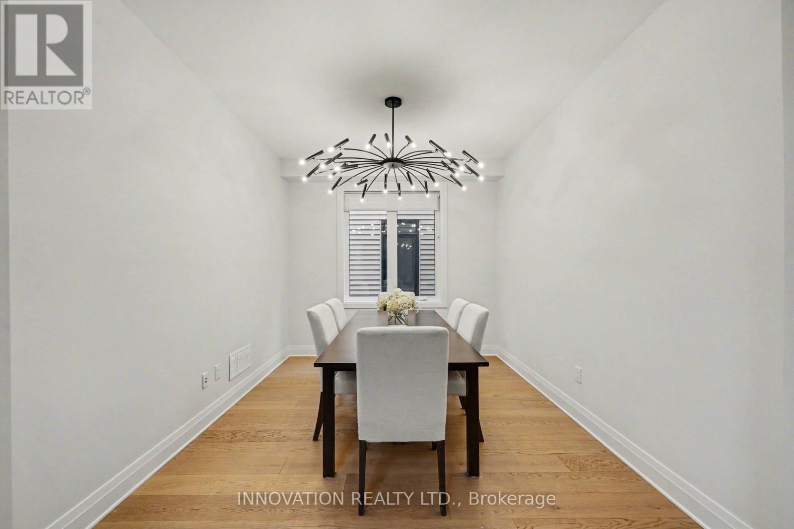 957 ATRIUM RIDGE Image 8