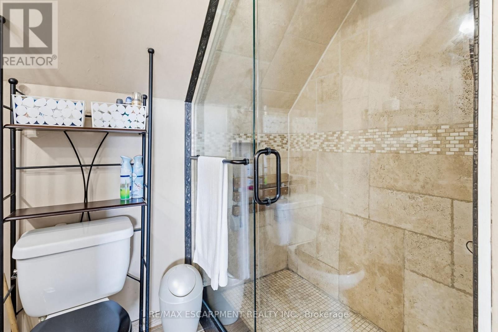 6816 REGIONAL ROAD 65 Image 14